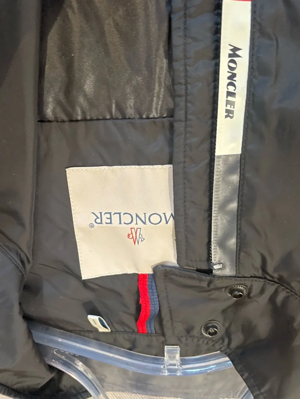 Moncler Black Men's Windbreaker Jacket with Red Trim - Picture 8 of 14
